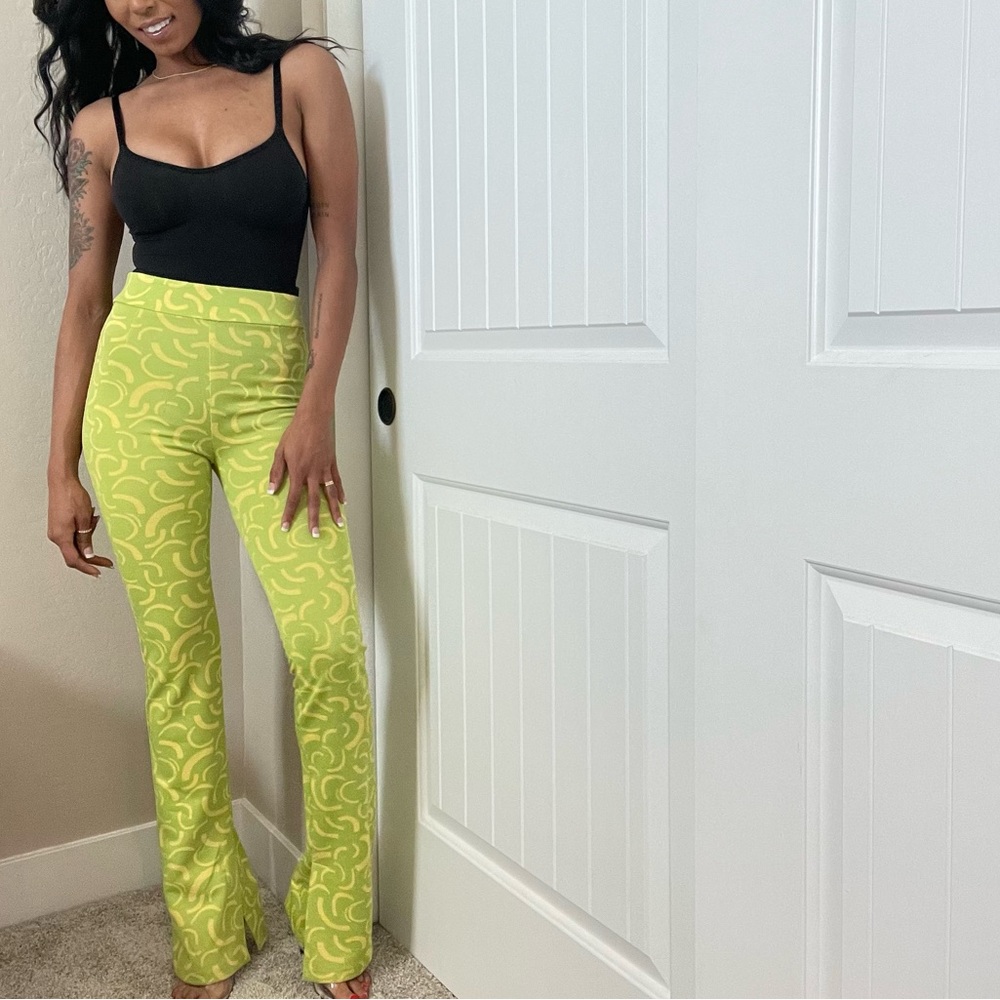 Retro Inspired High Waisted Pant